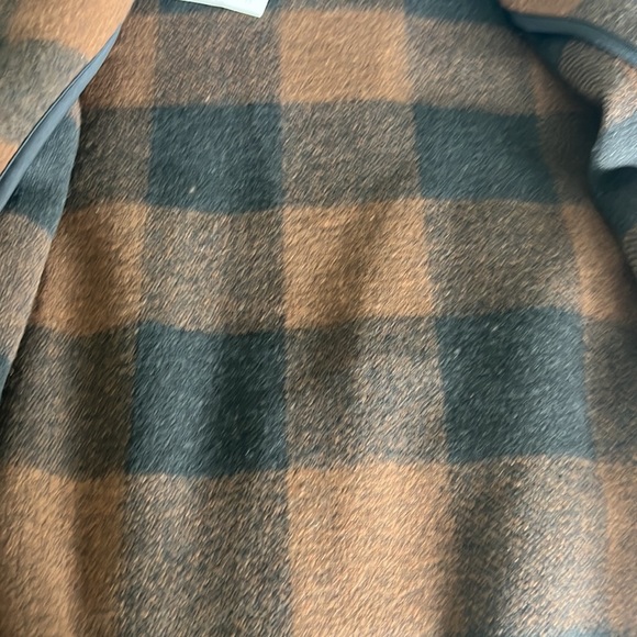 Size XL Banana Republic Buffy’s plaid fleece pea coat. New with tags. - Picture 5 of 7
